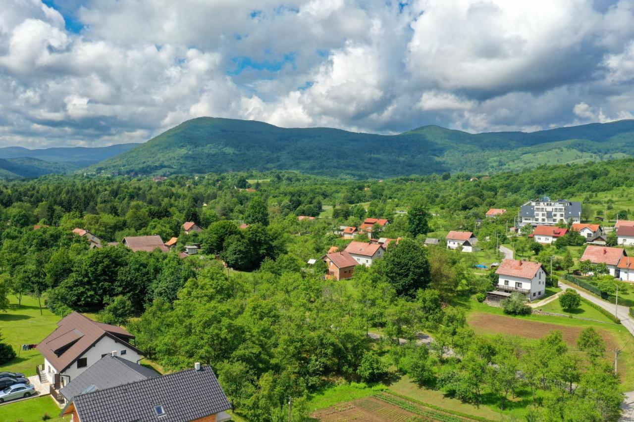 Plitvice Nest 2 Apartment ราโควิซา ภายนอก รูปภาพ