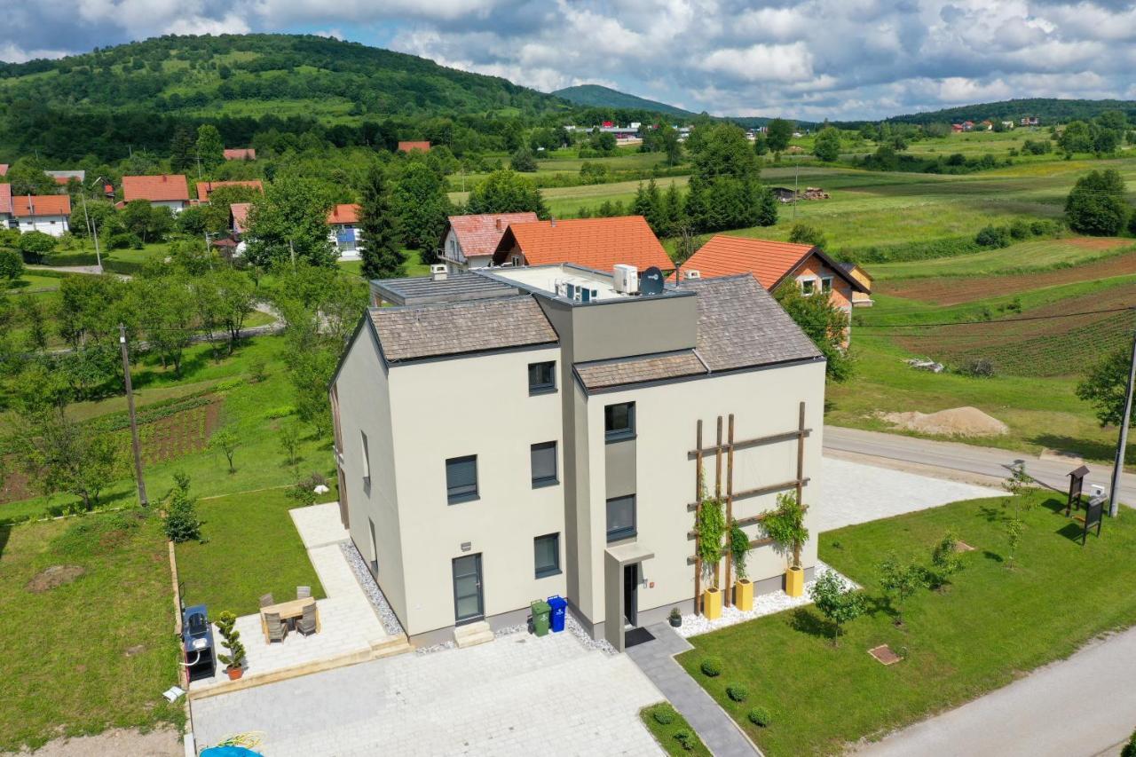 Plitvice Nest 2 Apartment ราโควิซา ภายนอก รูปภาพ