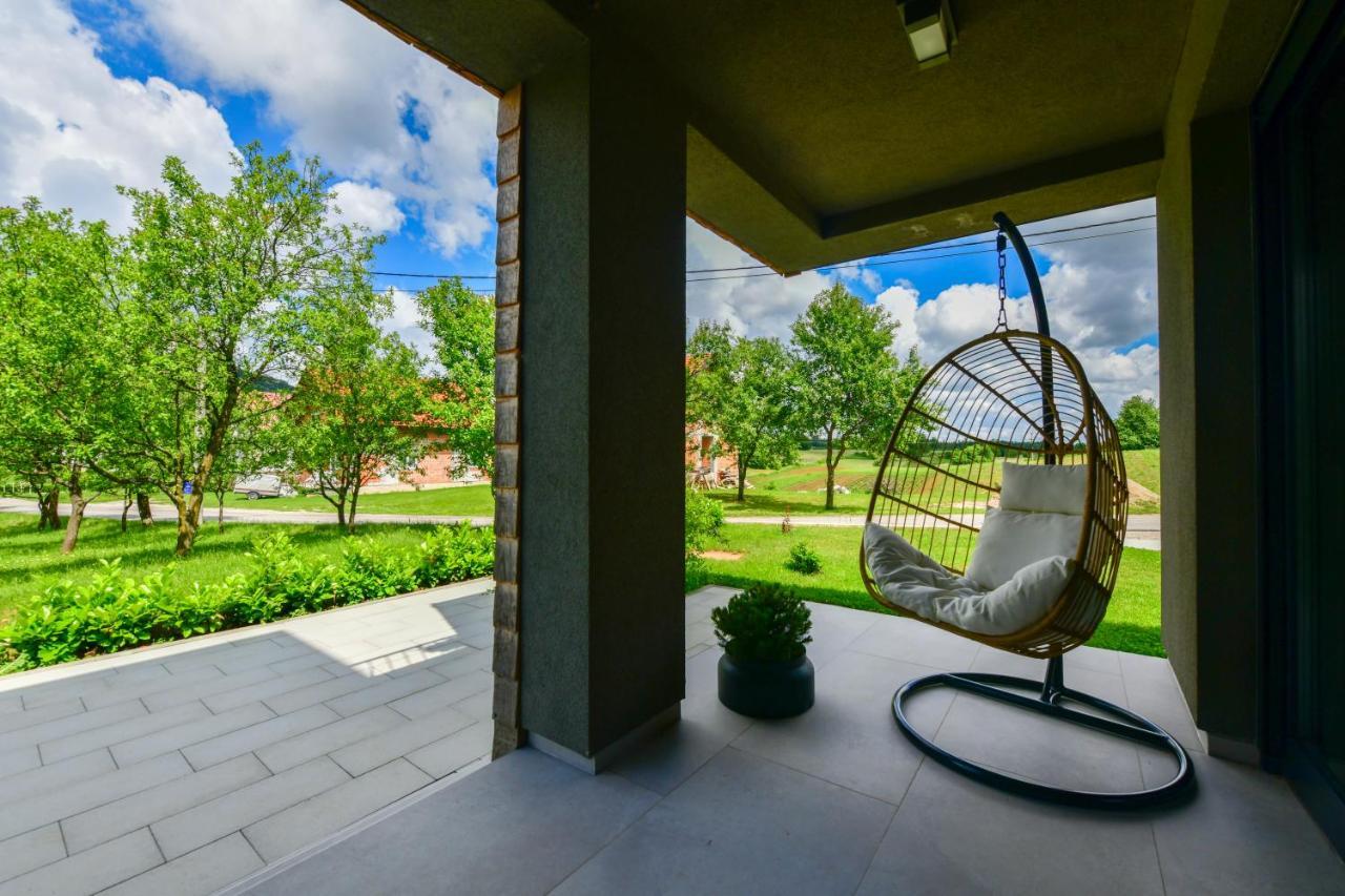 Plitvice Nest 2 Apartment ราโควิซา ภายนอก รูปภาพ