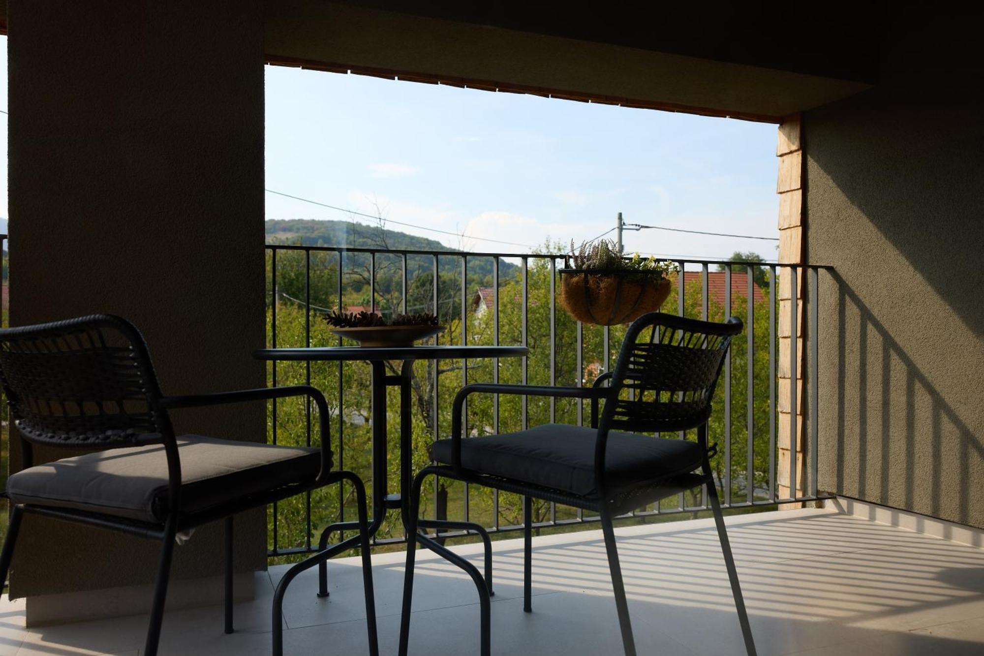 Plitvice Nest 2 Apartment ราโควิซา ภายนอก รูปภาพ