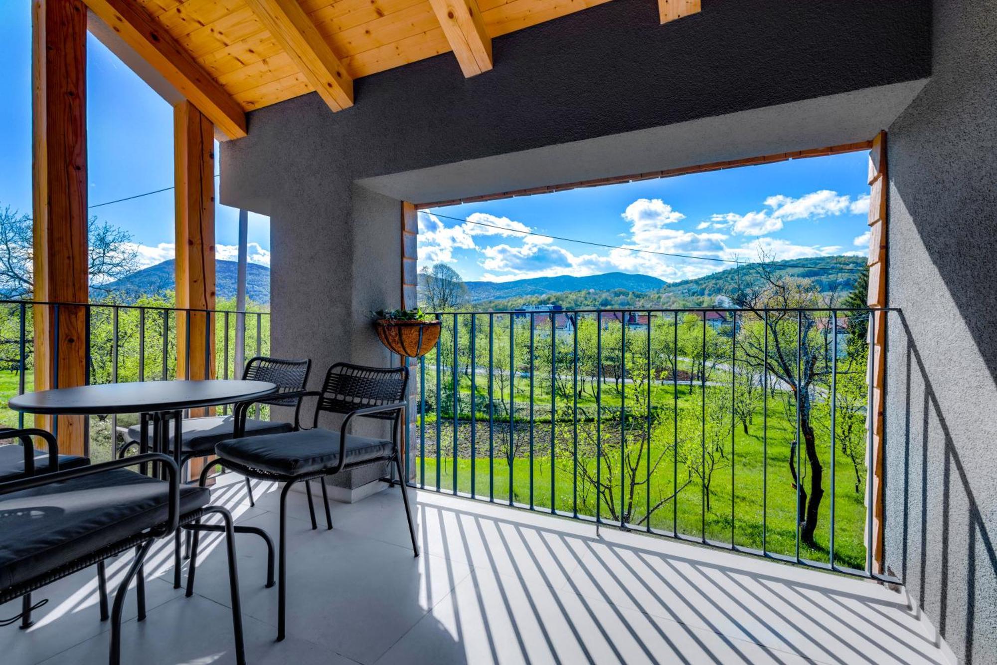 Plitvice Nest 2 Apartment ราโควิซา ภายนอก รูปภาพ